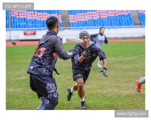 重庆飞盘队在飞盘节奏排名中创下新高引发热议和关注